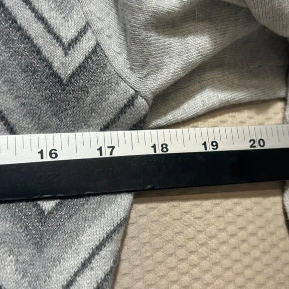 Banana Republic Grey Zig Zag Button Front Cardigan Sweater M Metallic Academia - Picture 6 of 8